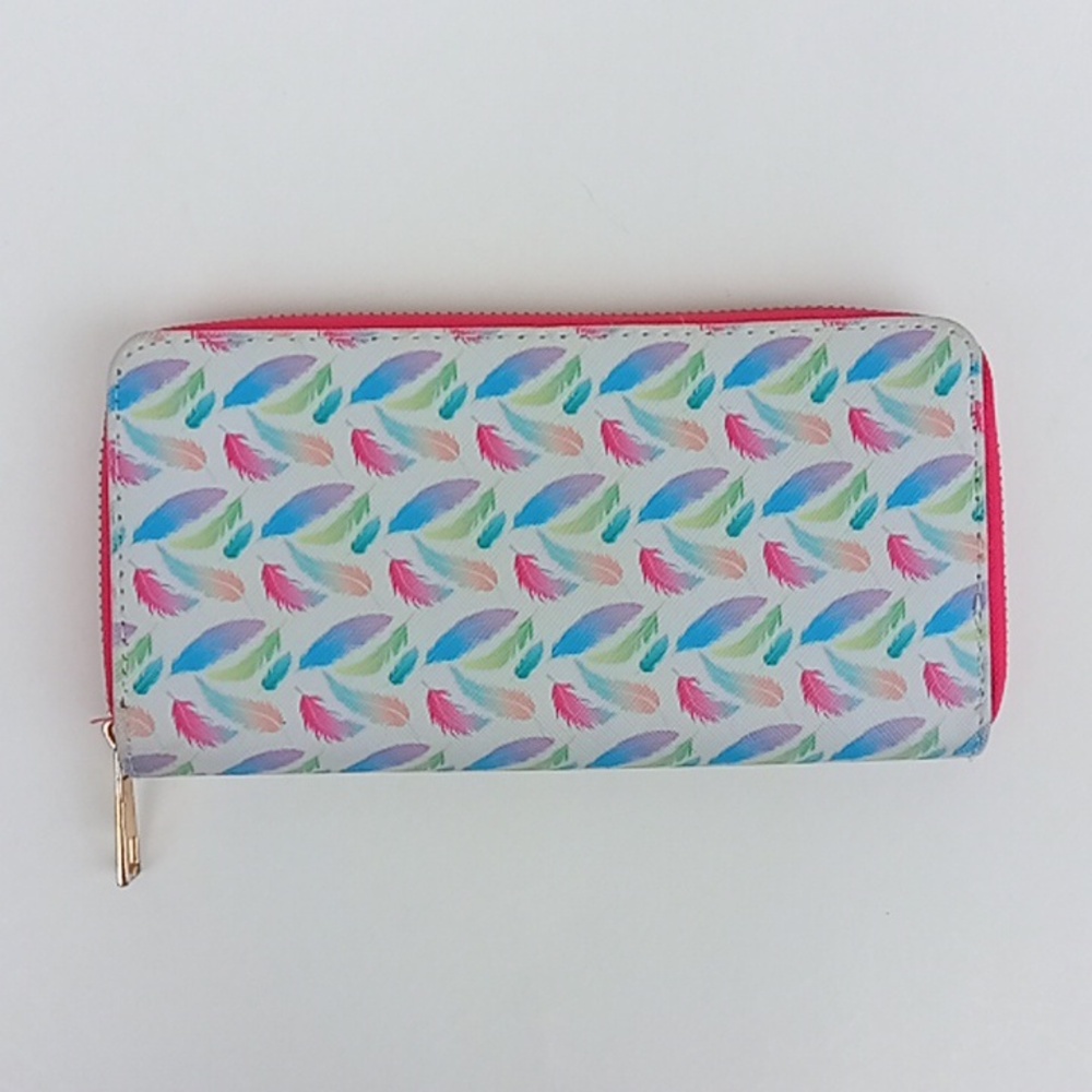 Heimish Feathers Wallet